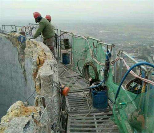 新疆烟囱拆除作业安全技术交底：