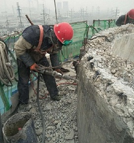 水泥烟囱人工拆除开片施工组织方案