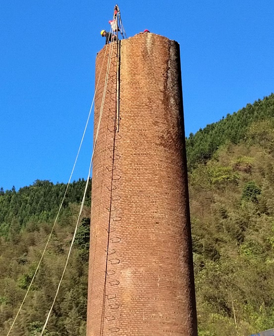 马尔烟囱拆除公司:技术领先,安全无忧